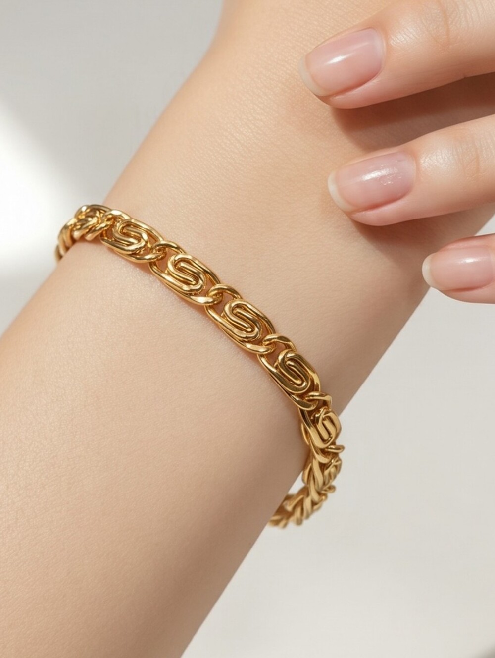 Gold Scroll Chain Bracelet Snail Link Adjustable Stainless Steel Modern Stack